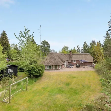 Pauna - 50m From The Sea In Lolland- Falster And Mon By Interhome